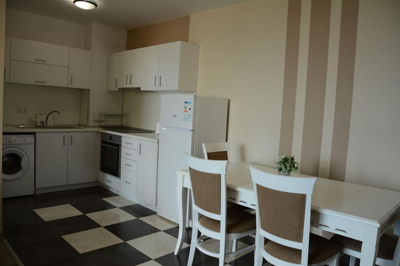 Aparthotel Flora Beach Private Pomorie Exterior foto